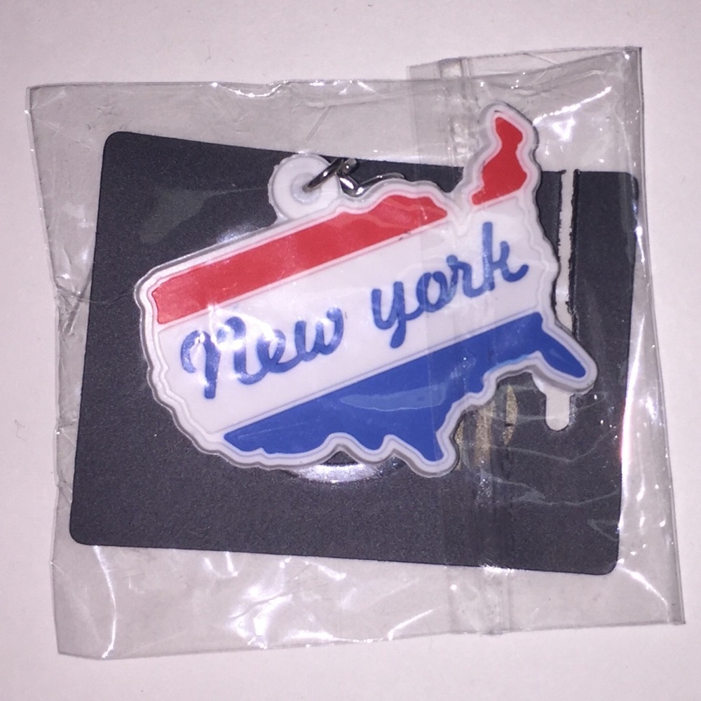 Brandy Melville New York Keychain